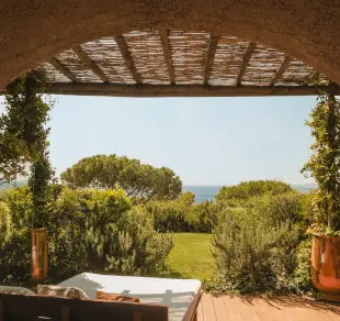 lilyofthevalley hotel image